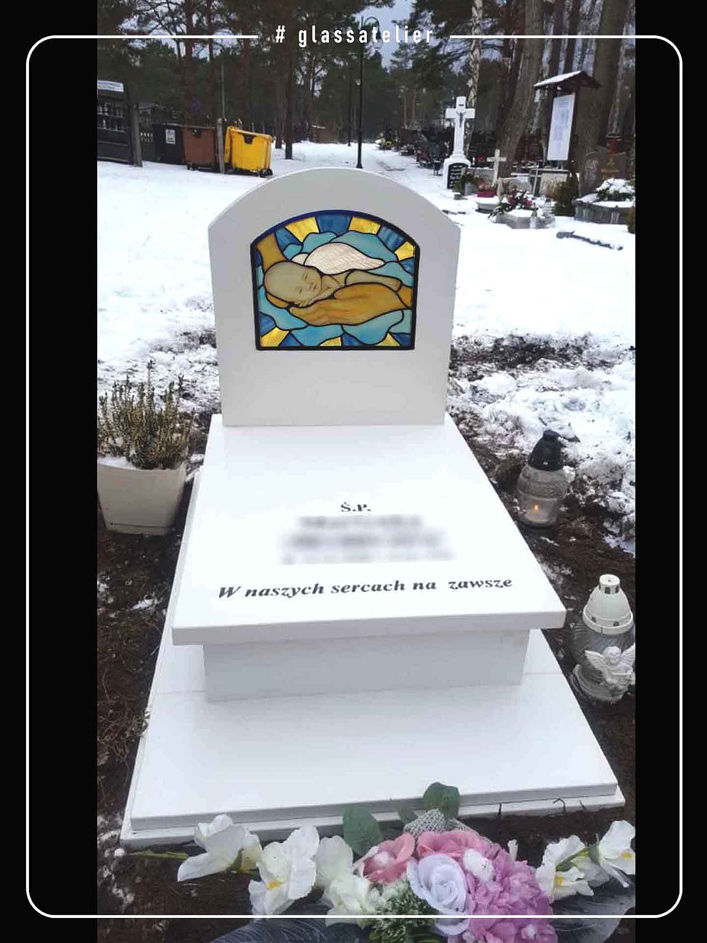 witraż do nagrobka